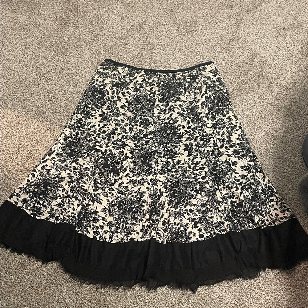 Vintage Nygard Black and Cream Floral A-Line Skirt